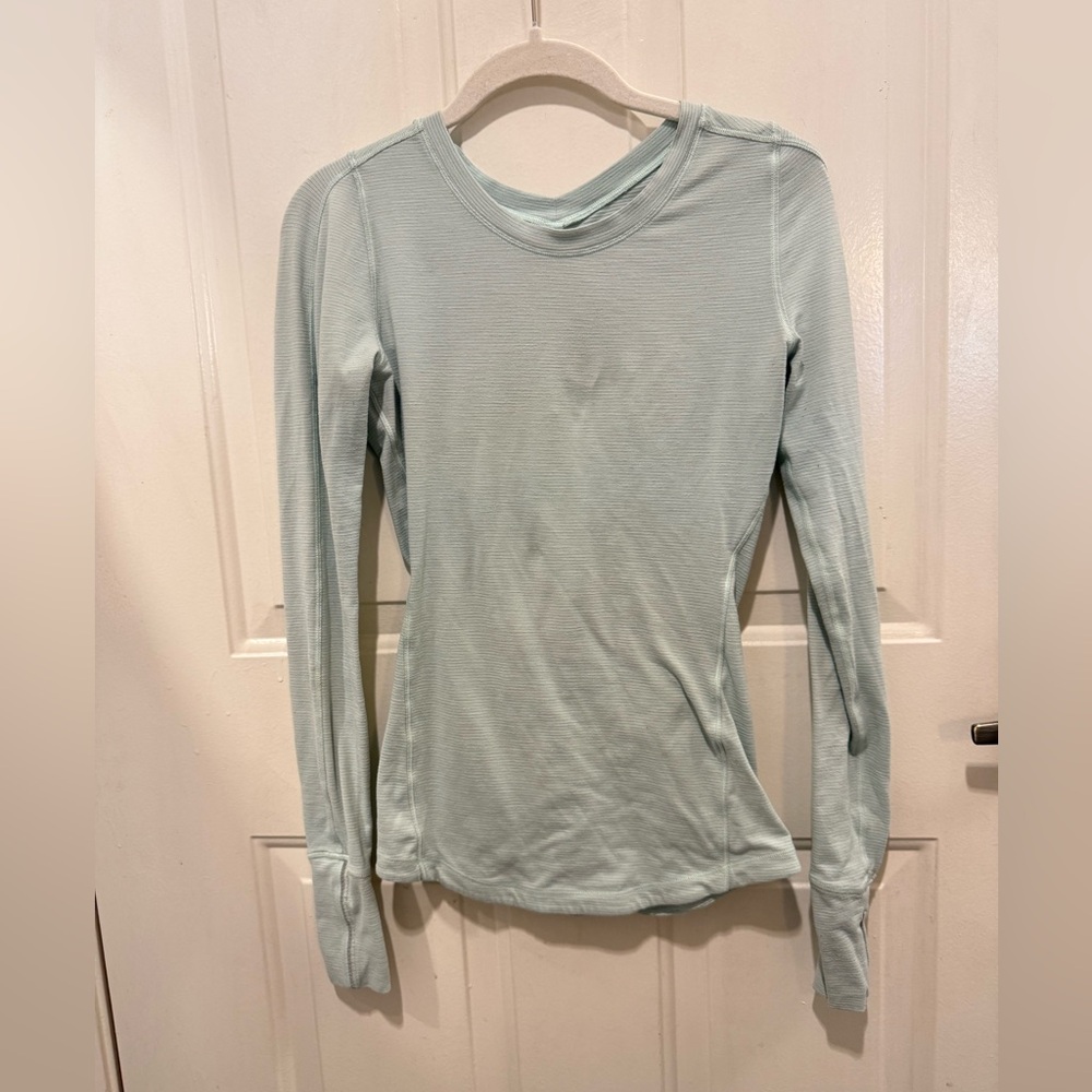 Lululemon long sleeve top small
